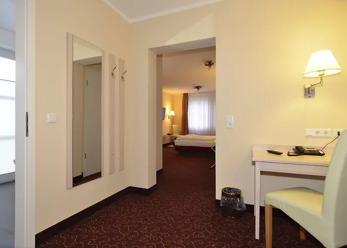Behrmann Hotel 3*