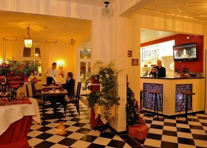 Behrmann Hotel 3*