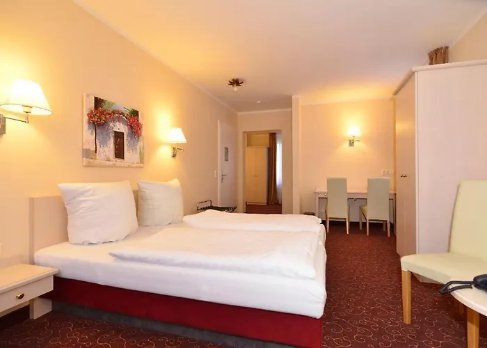 Behrmann Hotel 3*